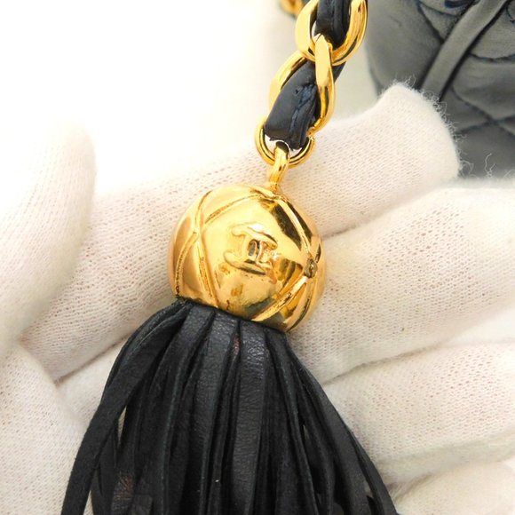 CHANEL Lamb Skin Navy Shoulder Bag! With booklet! - Picture 8 of 15